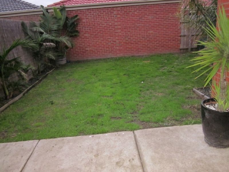 1/23 Oak Avenue, Longwarry VIC 3816