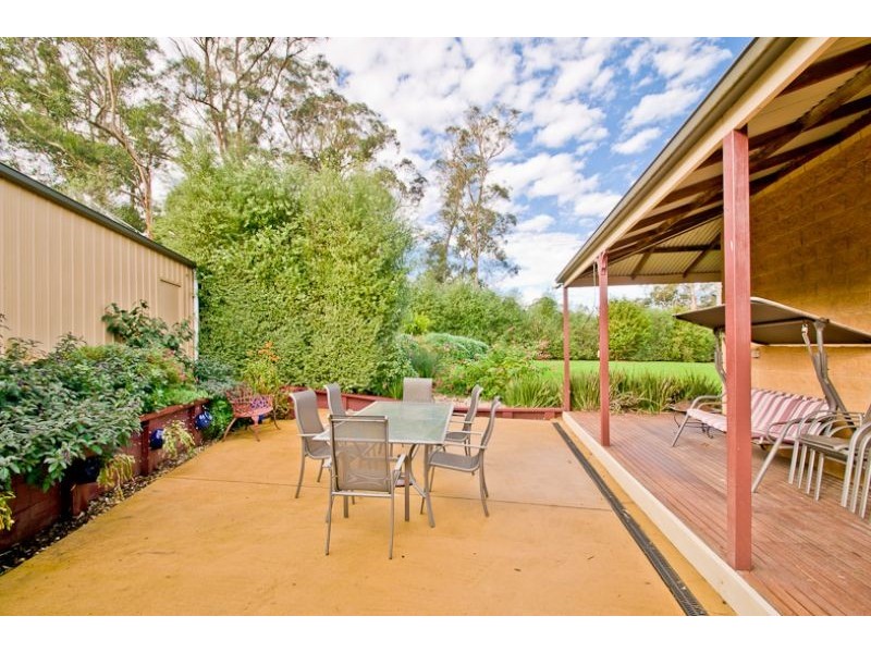 6 Robyn Court, Drouin VIC 3818