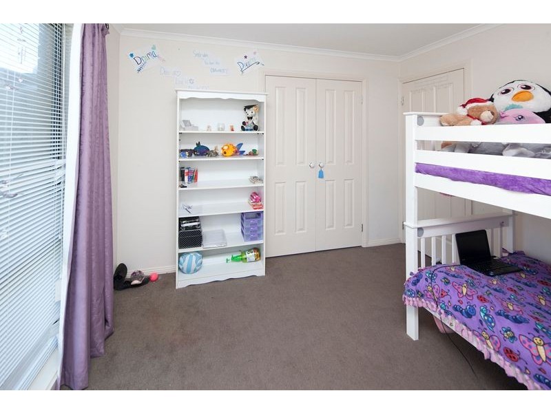 20 Clifford Drive, Drouin VIC 3818