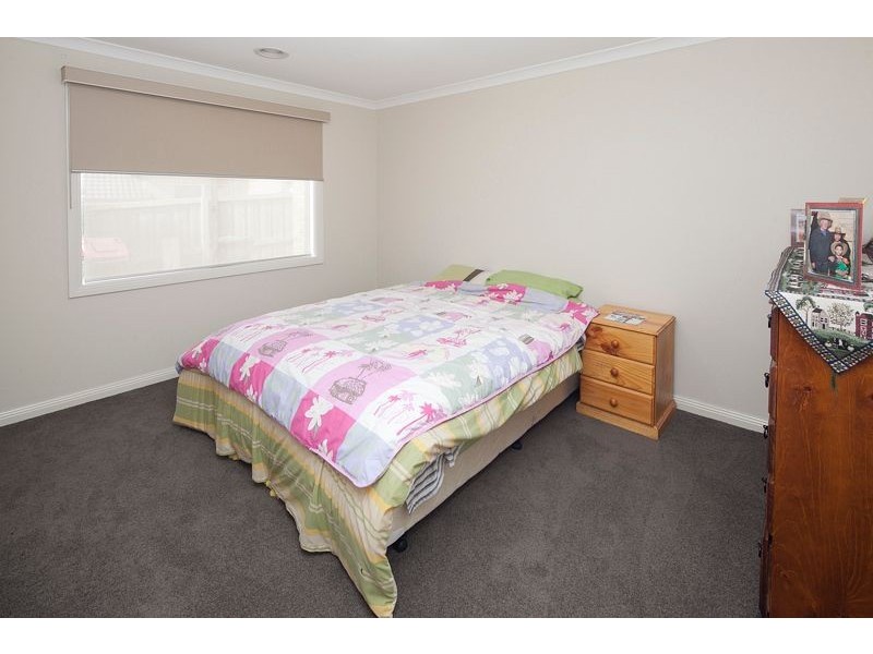 69 Walker Drive, Drouin VIC 3818