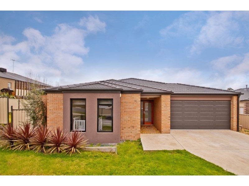 20 Mineral Court, Drouin VIC 3818