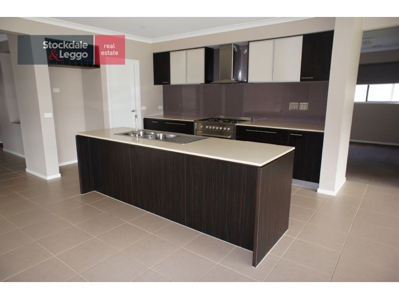 20 Mineral Court, Drouin VIC 3818