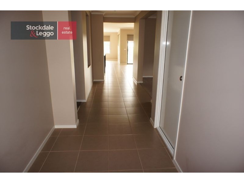 20 Mineral Court, Drouin VIC 3818