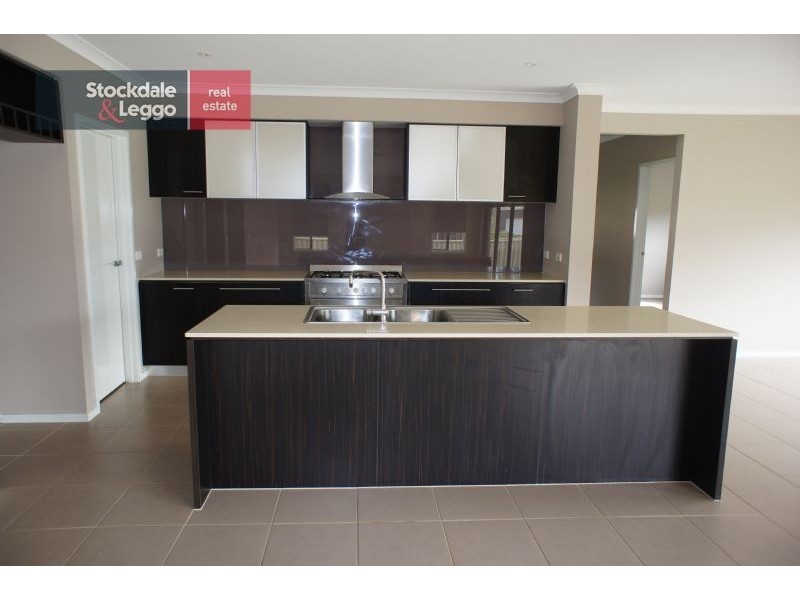 20 Mineral Court, Drouin VIC 3818