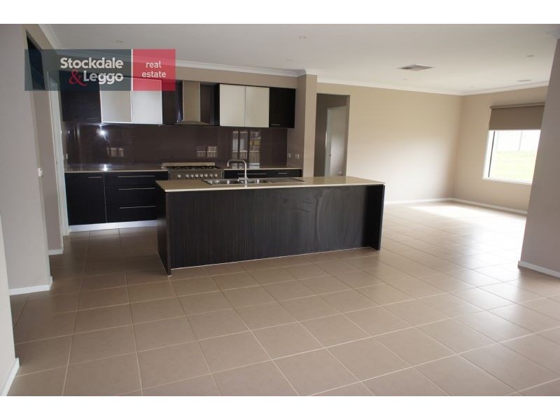 20 Mineral Court, Drouin VIC 3818