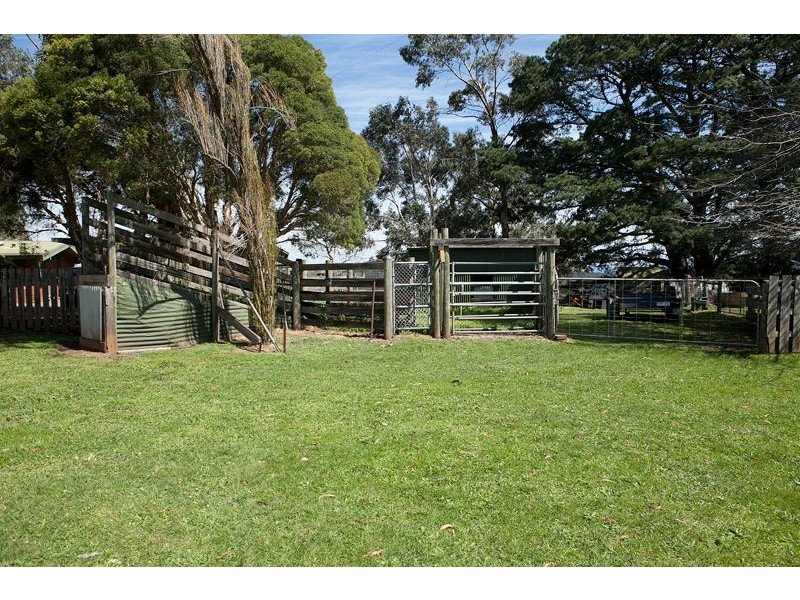 385 Duggan North Road, Fumina VIC 3825