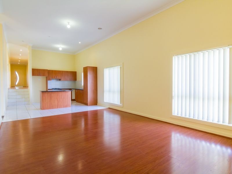 2 Burrita Court, Drouin VIC 3818