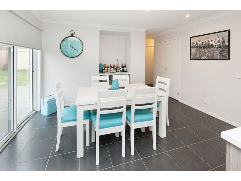 25 Holland Street, Drouin VIC 3818