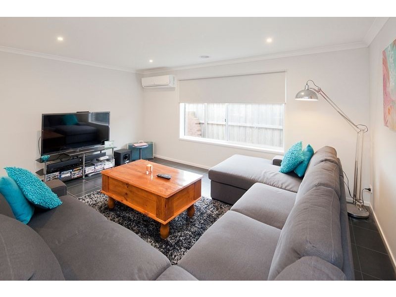 25 Holland Street, Drouin VIC 3818