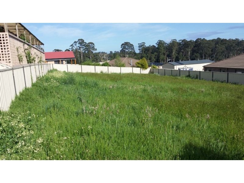 14 Mineral Court, Drouin VIC 3818