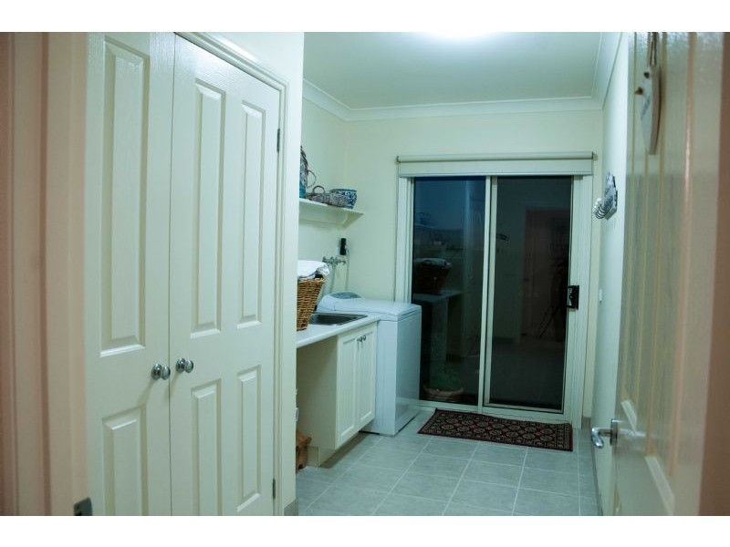 11 Wordsworth Court, Drouin VIC 3818