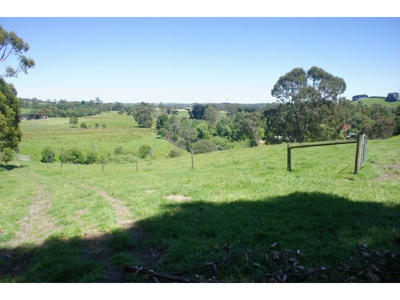 Lot 1/9 Ferriers, Loch VIC 3945