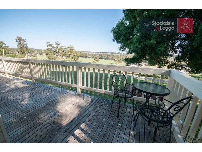 18 Bunjil Drive, Drouin VIC 3818