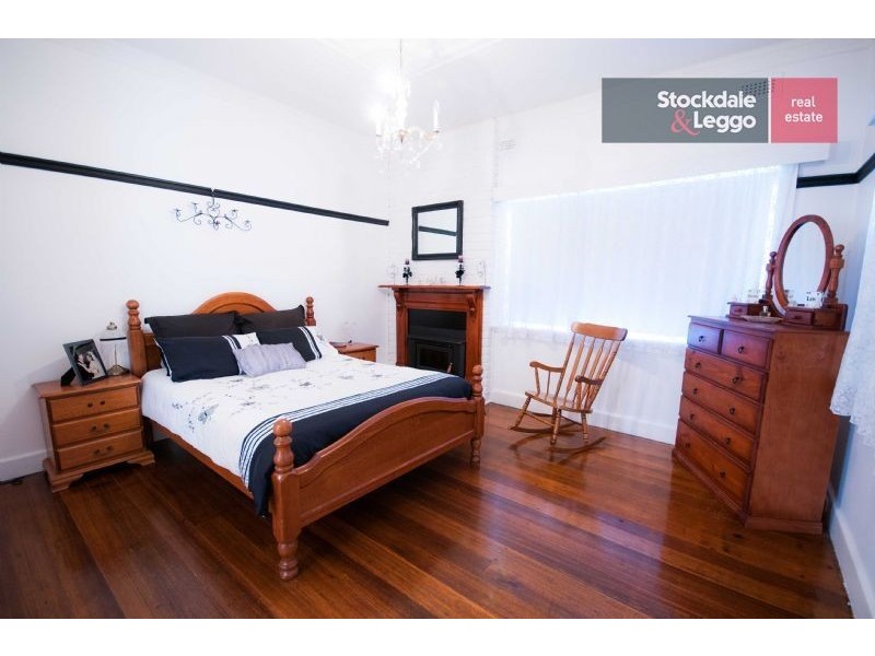 18 Bunjil Drive, Drouin VIC 3818