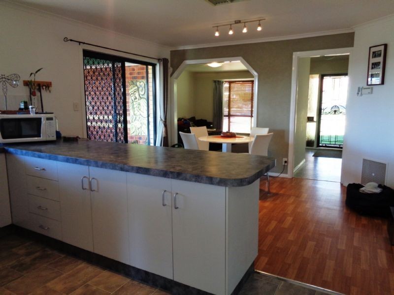 37 Darnum Street, Drouin VIC 3818