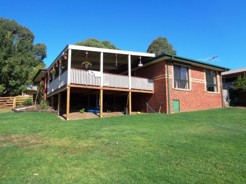 37 Darnum Street, Drouin VIC 3818