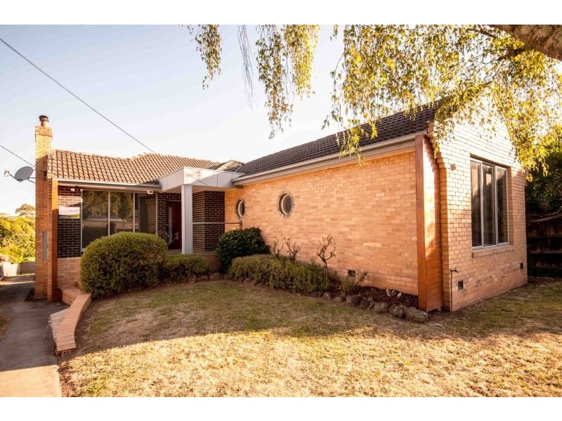 16 Sinclair Street, Drouin VIC 3818