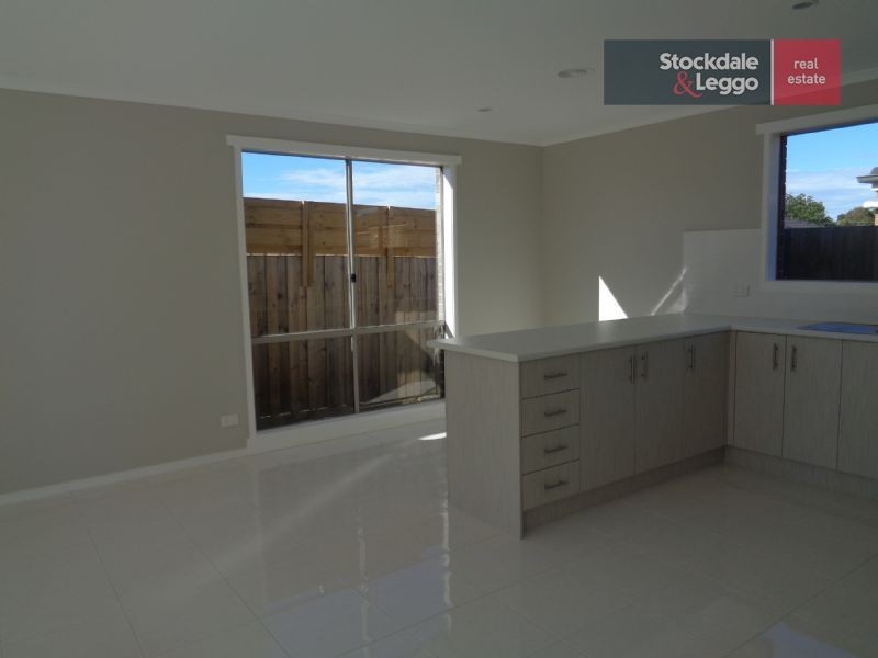 2/30 Burnett Court, Longwarry VIC 3816