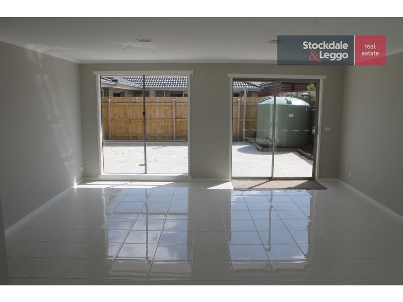 2/30 Burnett Court, Longwarry VIC 3816