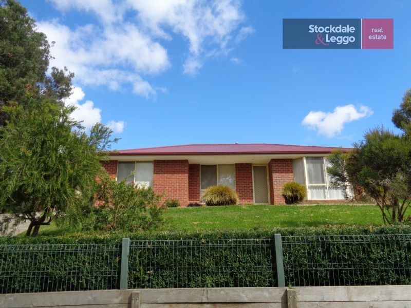 9 Calway Street, Drouin VIC 3818
