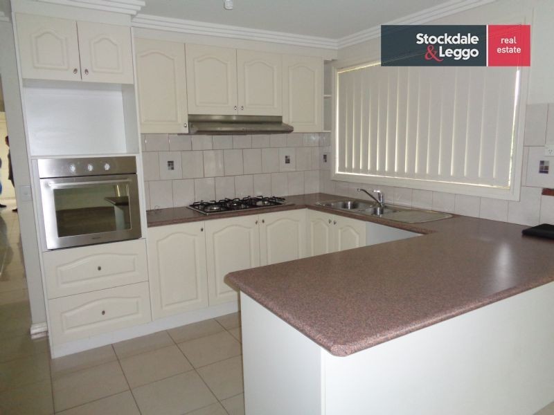 58 Cook Street, Drouin VIC 3818