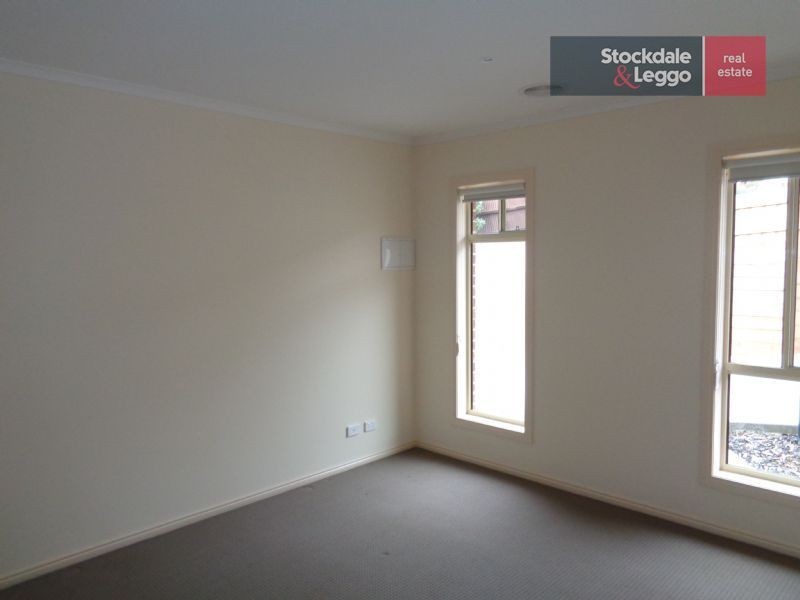 2/22 Main South Road, Drouin VIC 3818