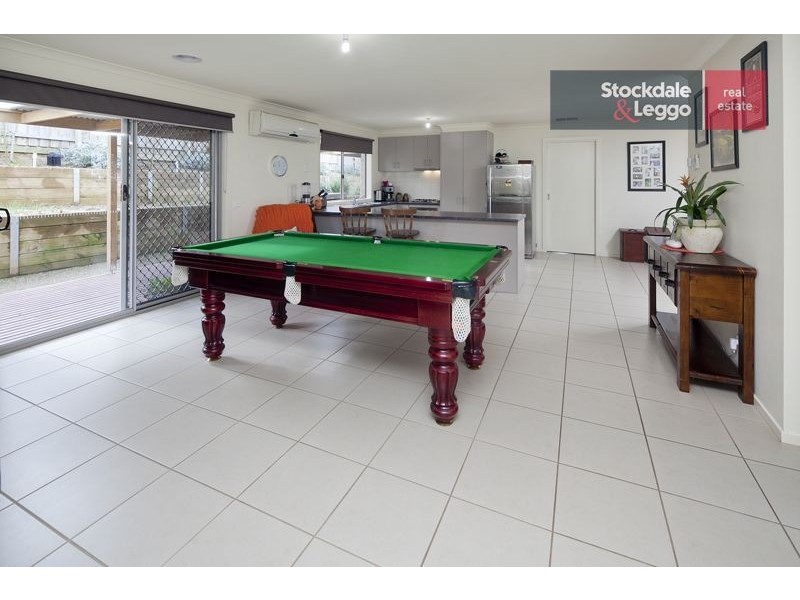 15 Skipton Street, Drouin VIC 3818