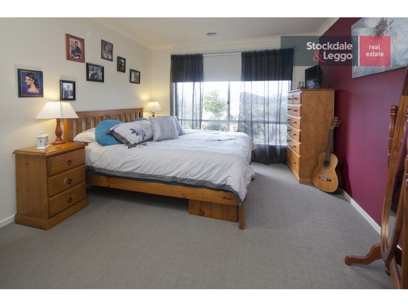 15 Skipton Street, Drouin VIC 3818