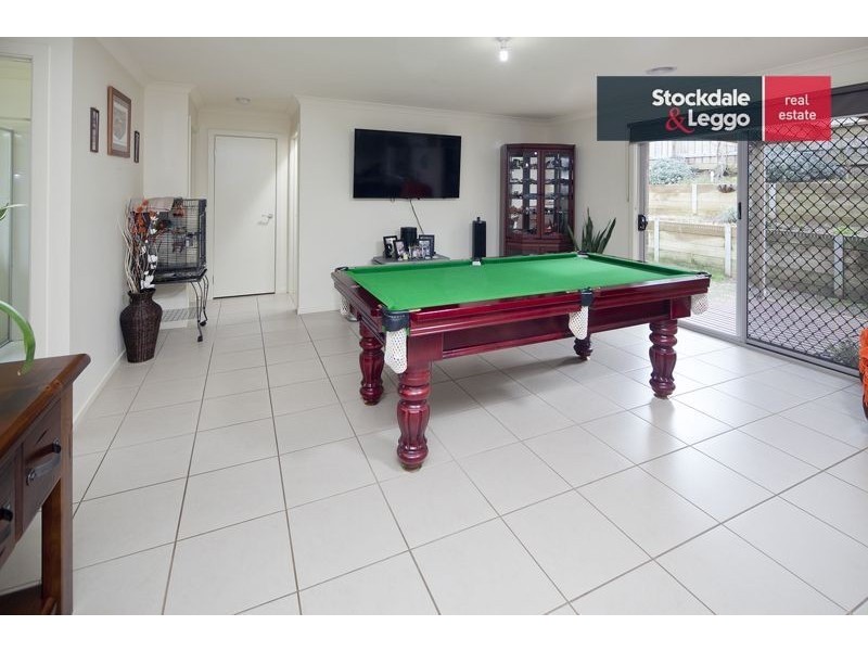 15 Skipton Street, Drouin VIC 3818