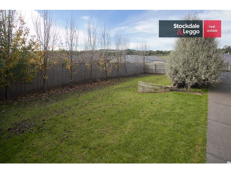 4 Rimfire Avenue, Drouin VIC 3818