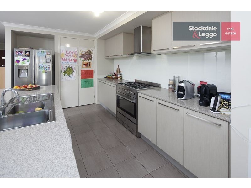 4 Rimfire Avenue, Drouin VIC 3818