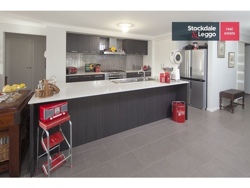 6 Rimfire Avenue, Drouin VIC 3818