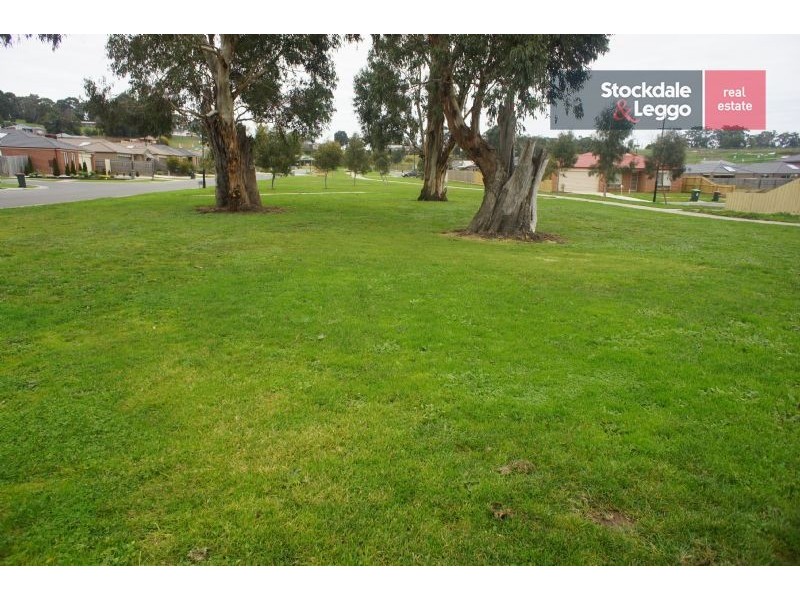 29 Shae Crescent, Drouin VIC 3818