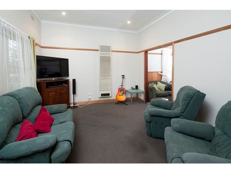 23 Albert Road, Drouin VIC 3818