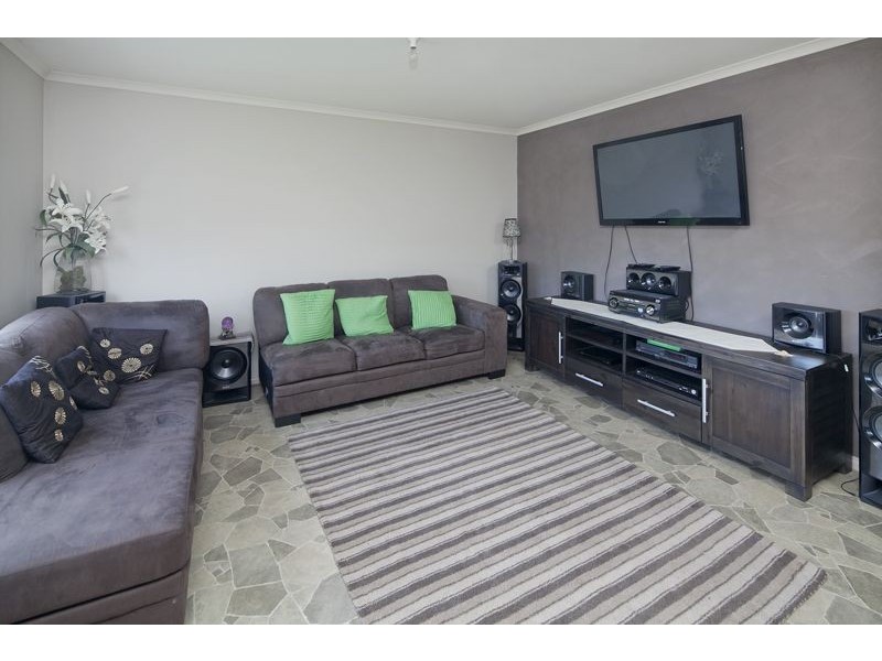 8 Palm Square, Drouin VIC 3818