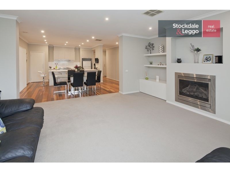 7 Oak Avenue, Longwarry VIC 3816