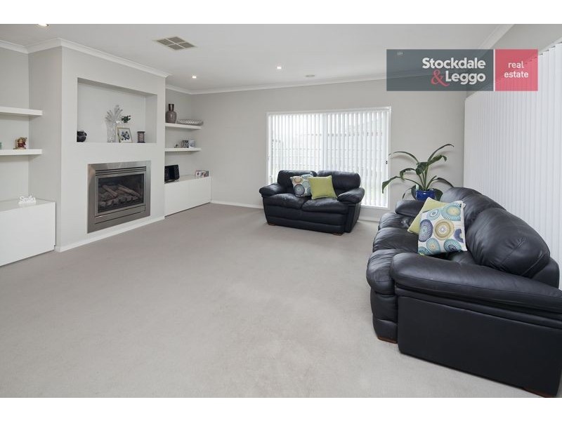 7 Oak Avenue, Longwarry VIC 3816