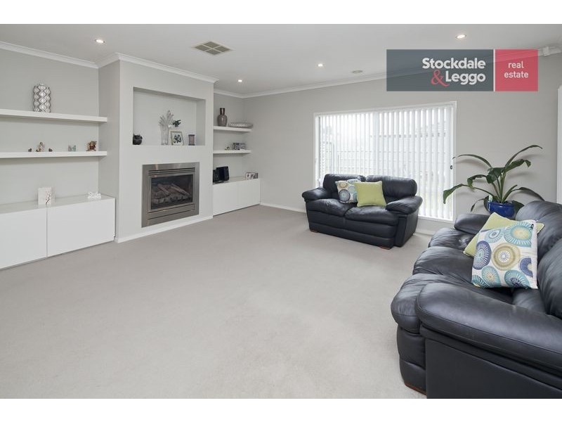 7 Oak Avenue, Longwarry VIC 3816