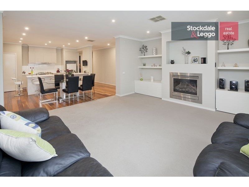 7 Oak Avenue, Longwarry VIC 3816