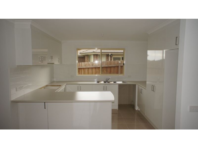 90 Church Street, Drouin VIC 3818