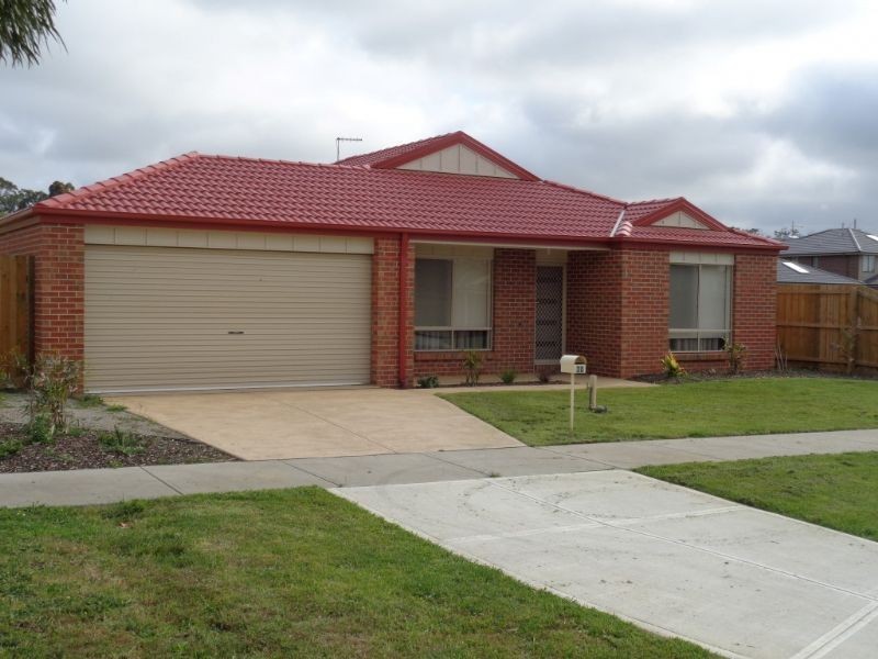 30 Shakespeare Court, Drouin VIC 3818