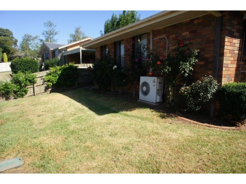 1/1 Fuhrmann Court, Drouin VIC 3818