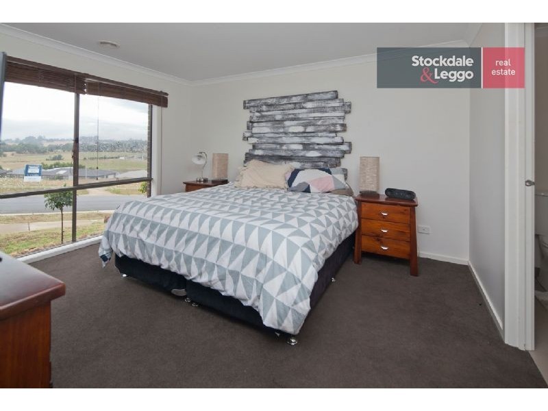 11 Tulloch Street, Drouin VIC 3818