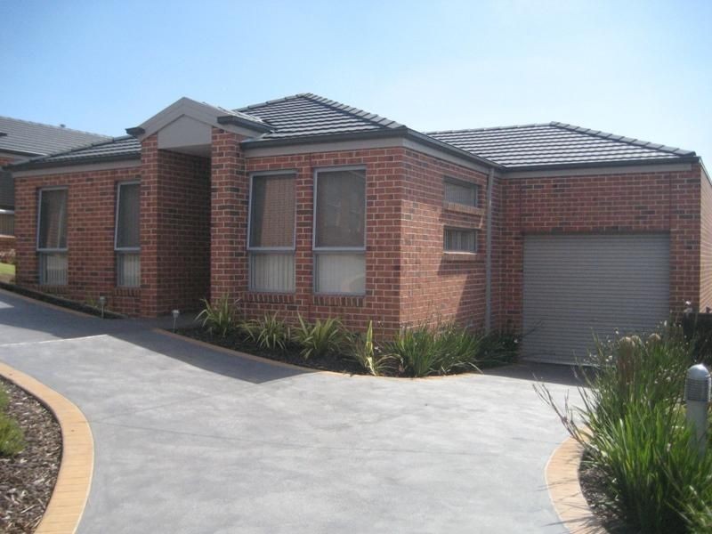 5/14-15 Janine Court, Drouin VIC 3818