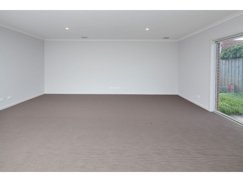 7 Armidale Drive, Pakenham VIC 3810