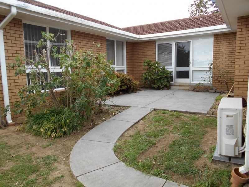 2 Charles Street, Drouin VIC 3818