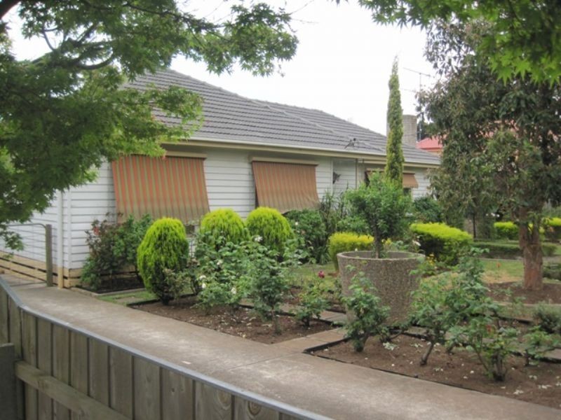 Drouin VIC 3818