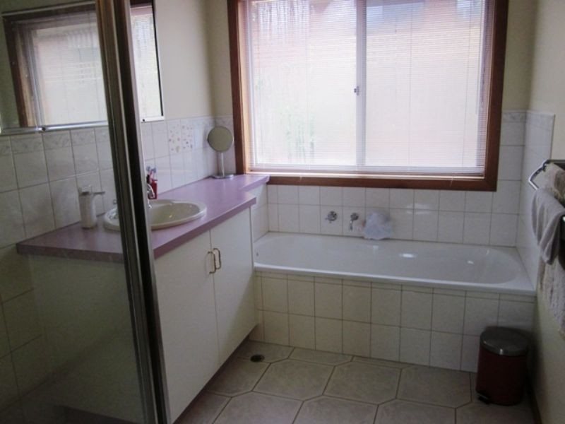 Drouin VIC 3818