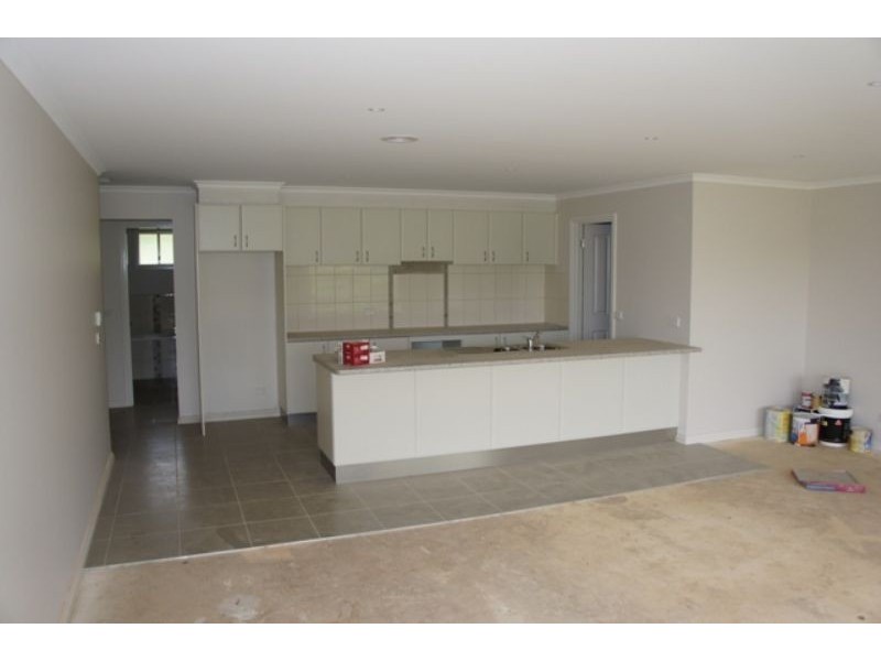 Drouin VIC 3818