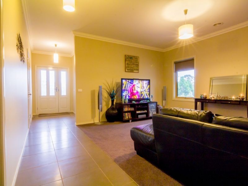 Drouin VIC 3818